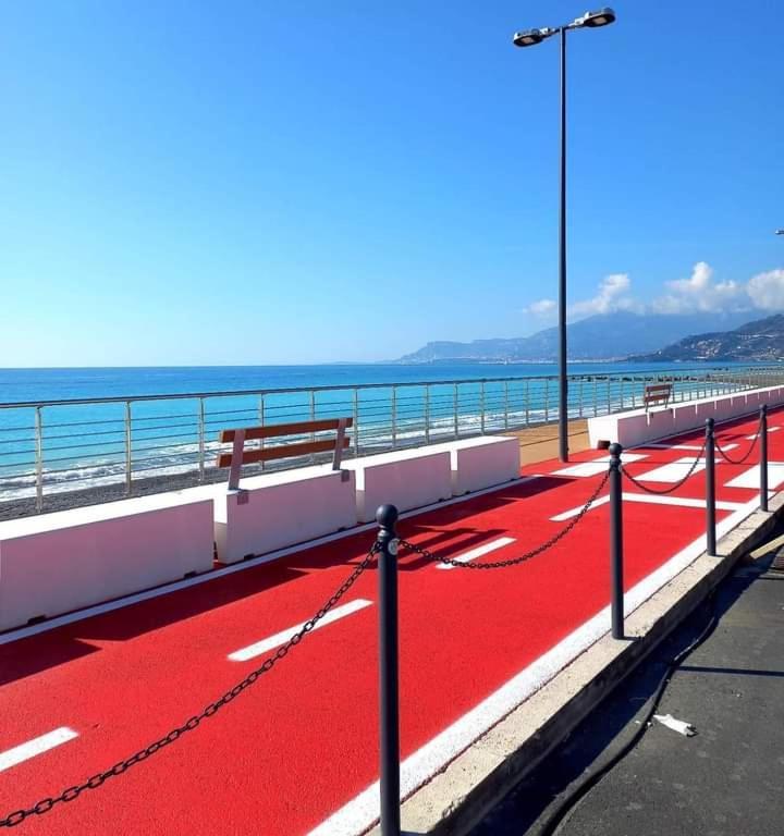 Casa Al Mare Apartman Ventimiglia Kültér fotó
