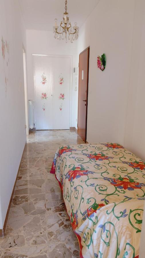 Casa Al Mare Apartman Ventimiglia Kültér fotó