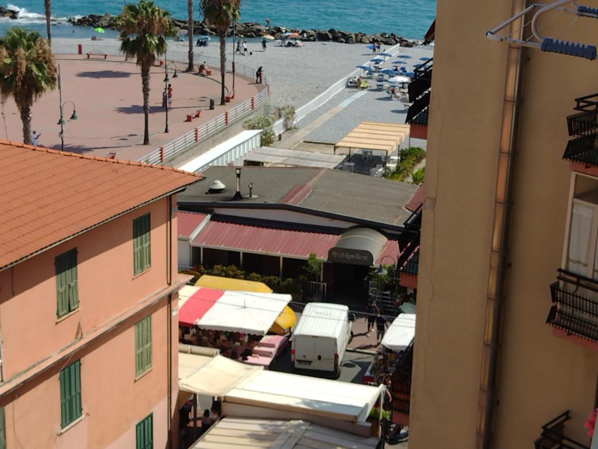 Casa Al Mare Apartman Ventimiglia Kültér fotó