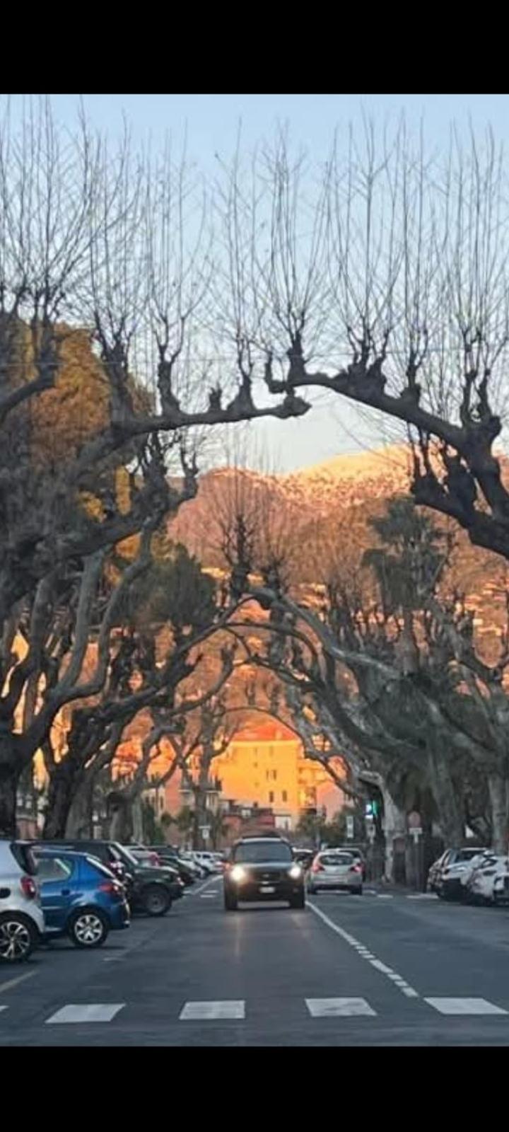 Casa Al Mare Apartman Ventimiglia Kültér fotó