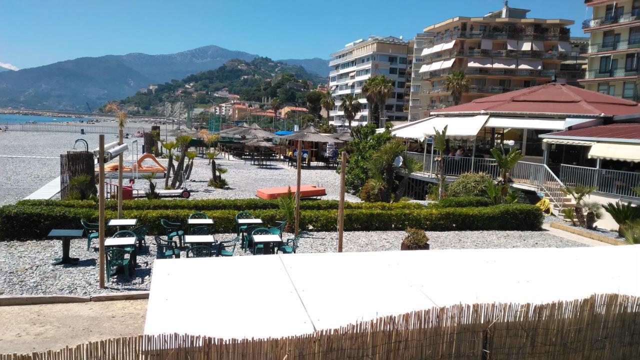 Casa Al Mare Apartman Ventimiglia Kültér fotó